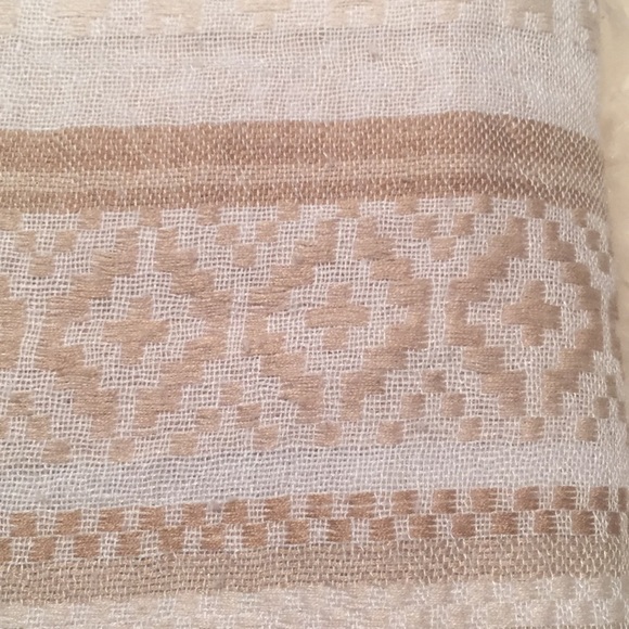Aztec Neutral Scarf - Picture 8 of 8